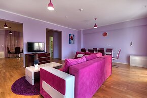 Sea View Apartments MonteBook