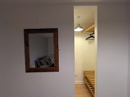 1-bed Home for 2, Parking, Garden & Great Location