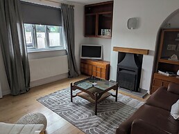 1-bed Home for 2, Parking, Garden & Great Location