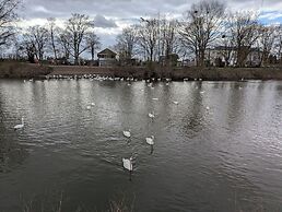 1-bed Home for 2, Parking, Garden & Great Location