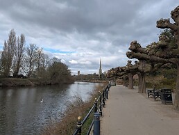 1-bed Home for 2, Parking, Garden & Great Location