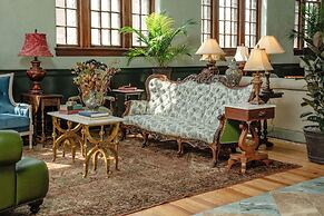 The Aldenberg Hotel
