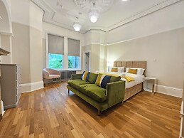 Broomfield Hotel