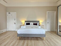 Broomfield Hotel