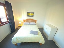 3br-sleeps6-parking-patio-nearcoast