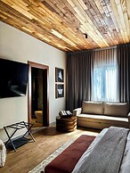 Serenzzo Hotel & Cuisine