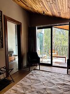 Serenzzo Hotel & Cuisine