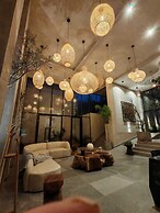 Serenzzo Hotel & Cuisine