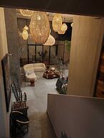 Serenzzo Hotel & Cuisine