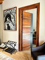 Serenzzo Hotel & Cuisine