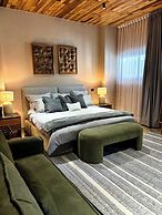 Serenzzo Hotel & Cuisine
