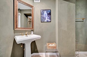 Stones Throw Beachfront Luxury Suites