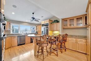 Stones Throw Beachfront Luxury Suites