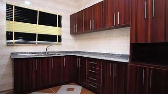 Amanda Apartment and Suites