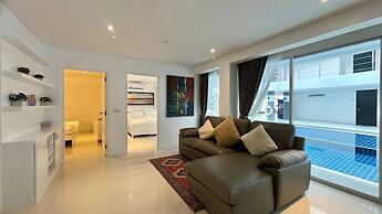 B12-pool Access Partial Seaview 2 Bedrooms 1 Bathroom at Karon