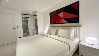 B12-pool Access Partial Seaview 2 Bedrooms 1 Bathroom at Karon