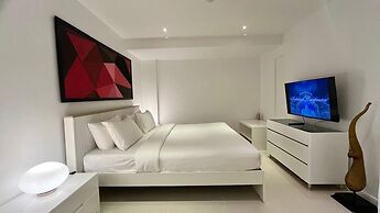 B12-pool Access Partial Seaview 2 Bedrooms 1 Bathroom at Karon