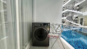 B12-pool Access Partial Seaview 2 Bedrooms 1 Bathroom at Karon