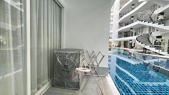 B12-pool Access Partial Seaview 2 Bedrooms 1 Bathroom at Karon