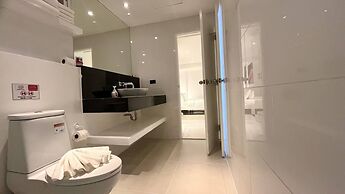 B12-pool Access Partial Seaview 2 Bedrooms 1 Bathroom at Karon