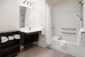 Hawthorn Extended Stay by Wyndham Jackson Alpine
