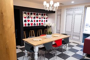 Student Only Arbury Court in Kingston