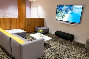 Student Only Arbury Court in Kingston
