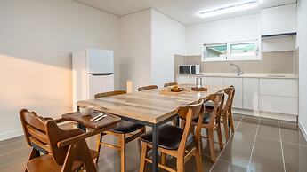 Yeosu Everyday Small Changes Pension