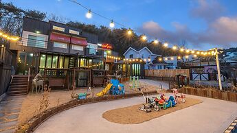 Gyeongju Jamjam Kids Pool Villa Pension