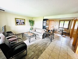 Silver Sands Hotel & Resort