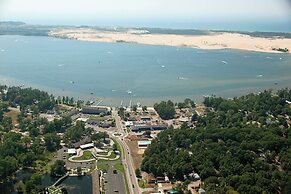 Silver Sands Hotel & Resort