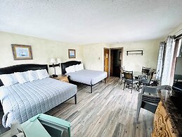 Silver Sands Hotel & Resort