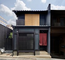 Kanade Kiyomizu Gojo