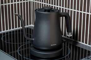 Kanade Kiyomizu Gojo