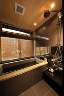 Kanade Kiyomizu Gojo