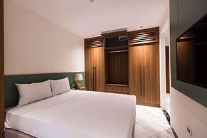 Luxe Paradise Suites Hotel Hoang Cau