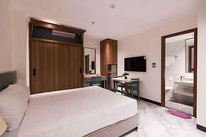 Luxe Paradise Suites Hotel Hoang Cau