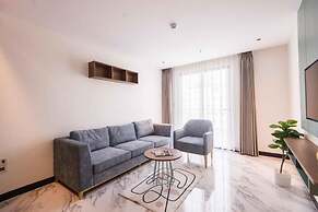 Luxe Paradise Suites Hotel Hoang Cau