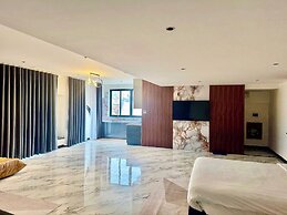 Luxe Paradise Suites Hotel Hoang Cau