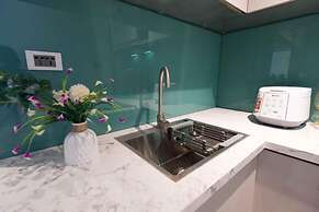 Luxe Paradise Suites Hotel Hoang Cau