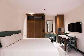 Luxe Paradise Suites Hotel Hoang Cau