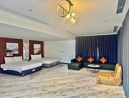 Luxe Paradise Suites Hotel Hoang Cau