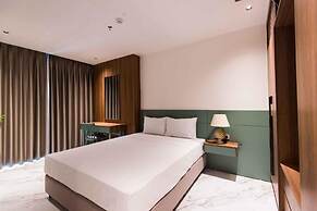 Luxe Paradise Suites Hotel Hoang Cau