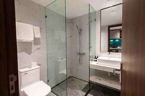 Luxe Paradise Suites Hotel Hoang Cau