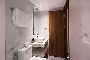 Luxe Paradise Suites Hotel Hoang Cau