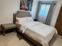 Lux Suites Greenpark Getaway Bungalows