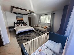 Lux Suites Greenpark Getaway Bungalows