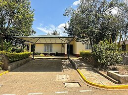 Lux Suites Greenpark Getaway Bungalows