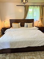 Lux Suites Greenpark Getaway Bungalows