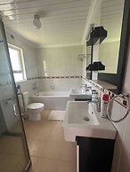 Lux Suites Greenpark Getaway Bungalows